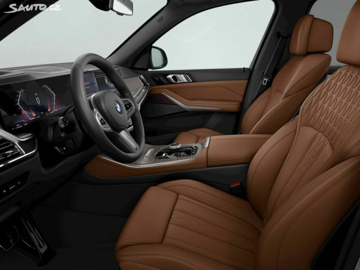 Fotografie vozu - klik pro zvětšení