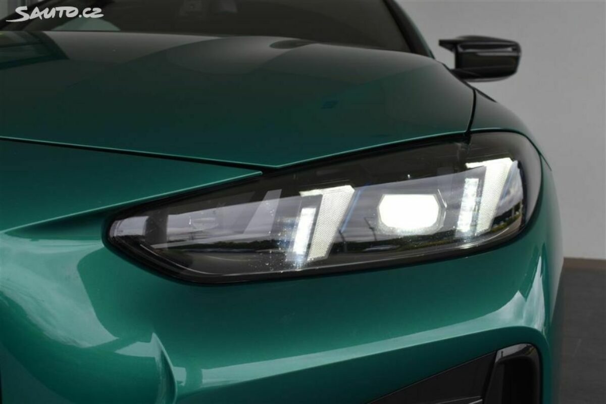 Fotografie vozu - klik pro zvětšení