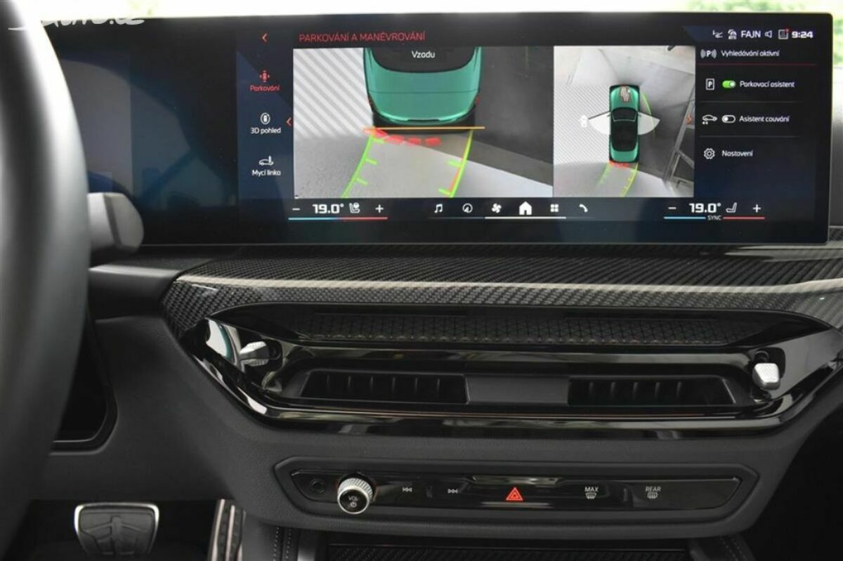 Fotografie vozu - klik pro zvětšení