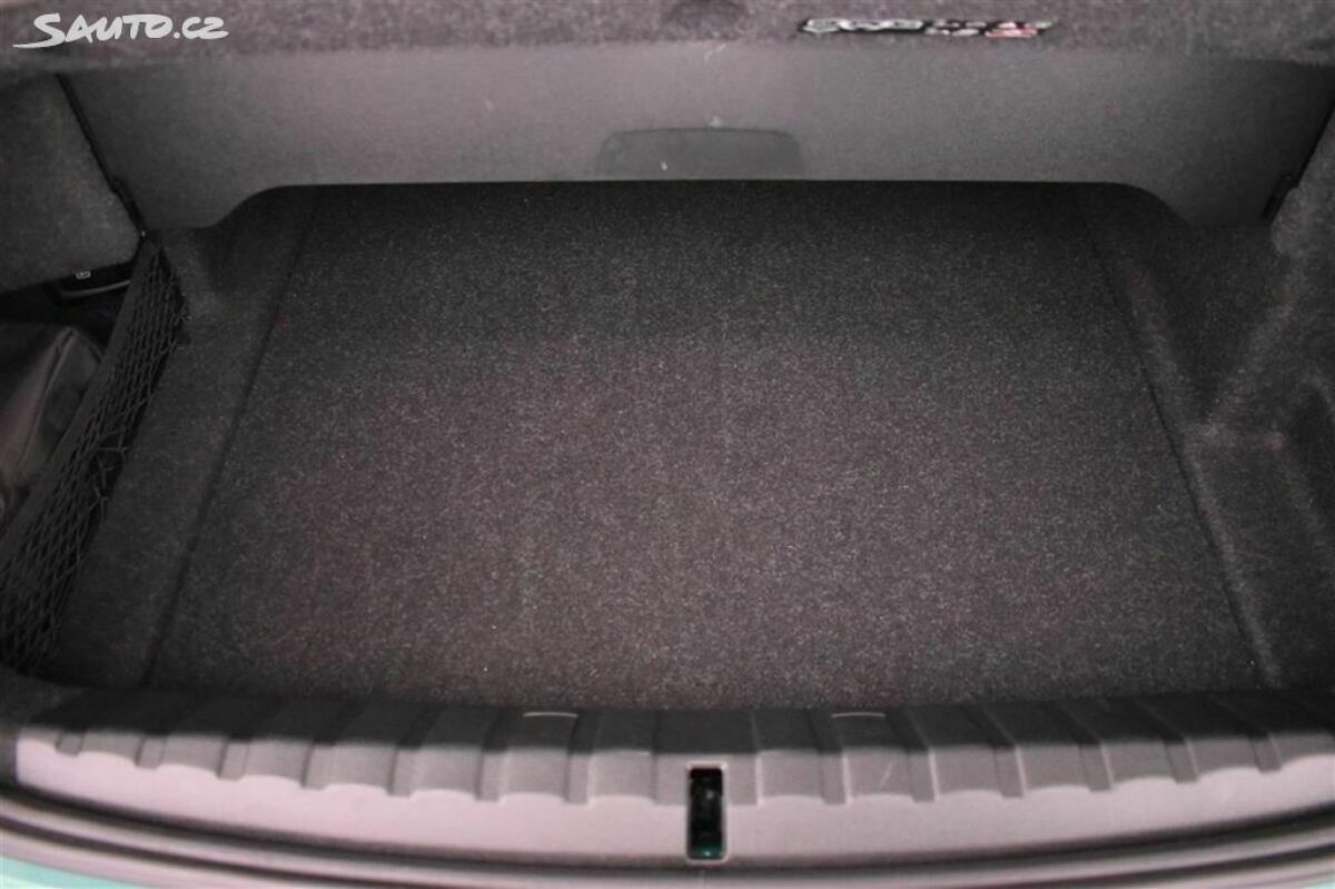 Fotografie vozu - klik pro zvětšení