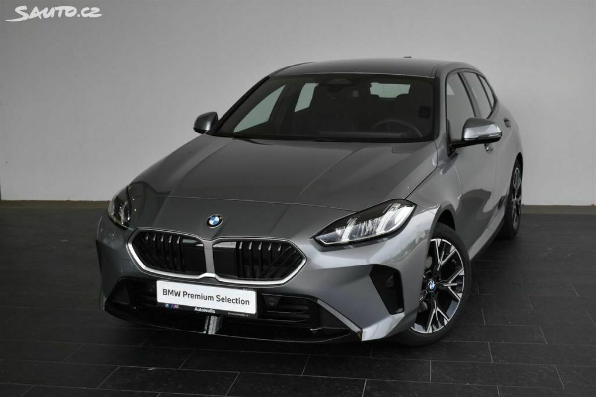 Fotografie vozu - klik pro zvětšení