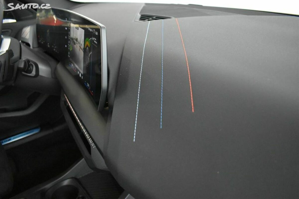 Fotografie vozu - klik pro zvětšení