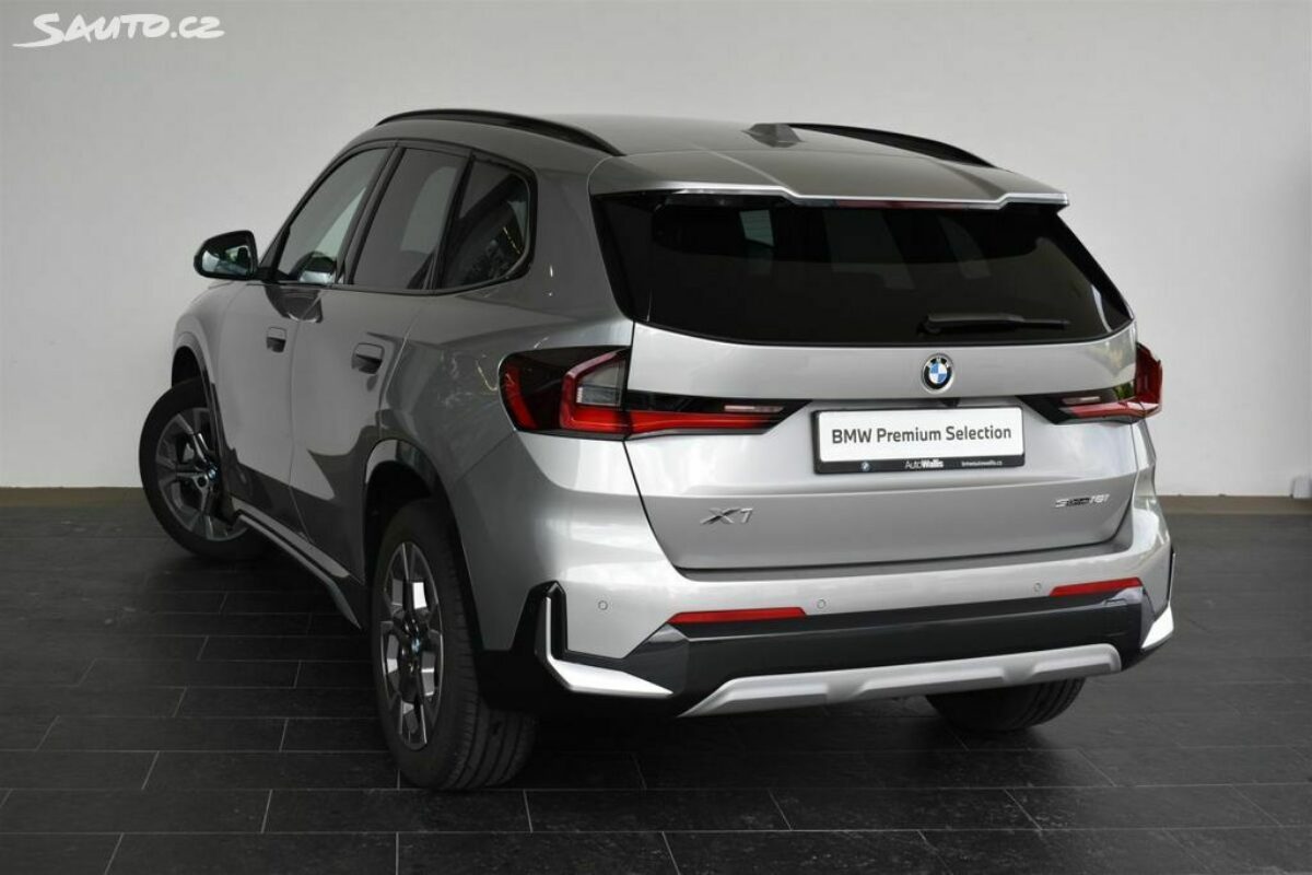 Fotografie vozu - klik pro zvětšení