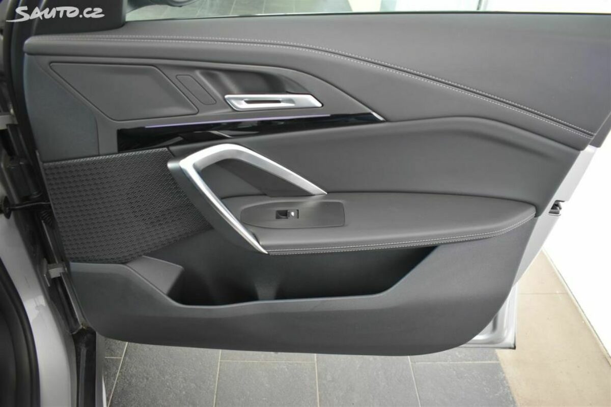 Fotografie vozu - klik pro zvětšení