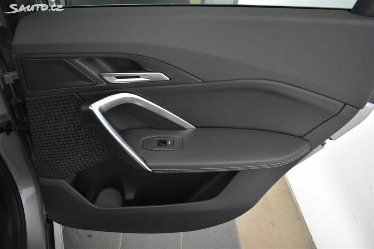 Fotografie vozu - klik pro zvětšení