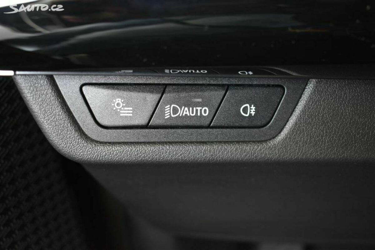 Fotografie vozu - klik pro zvětšení