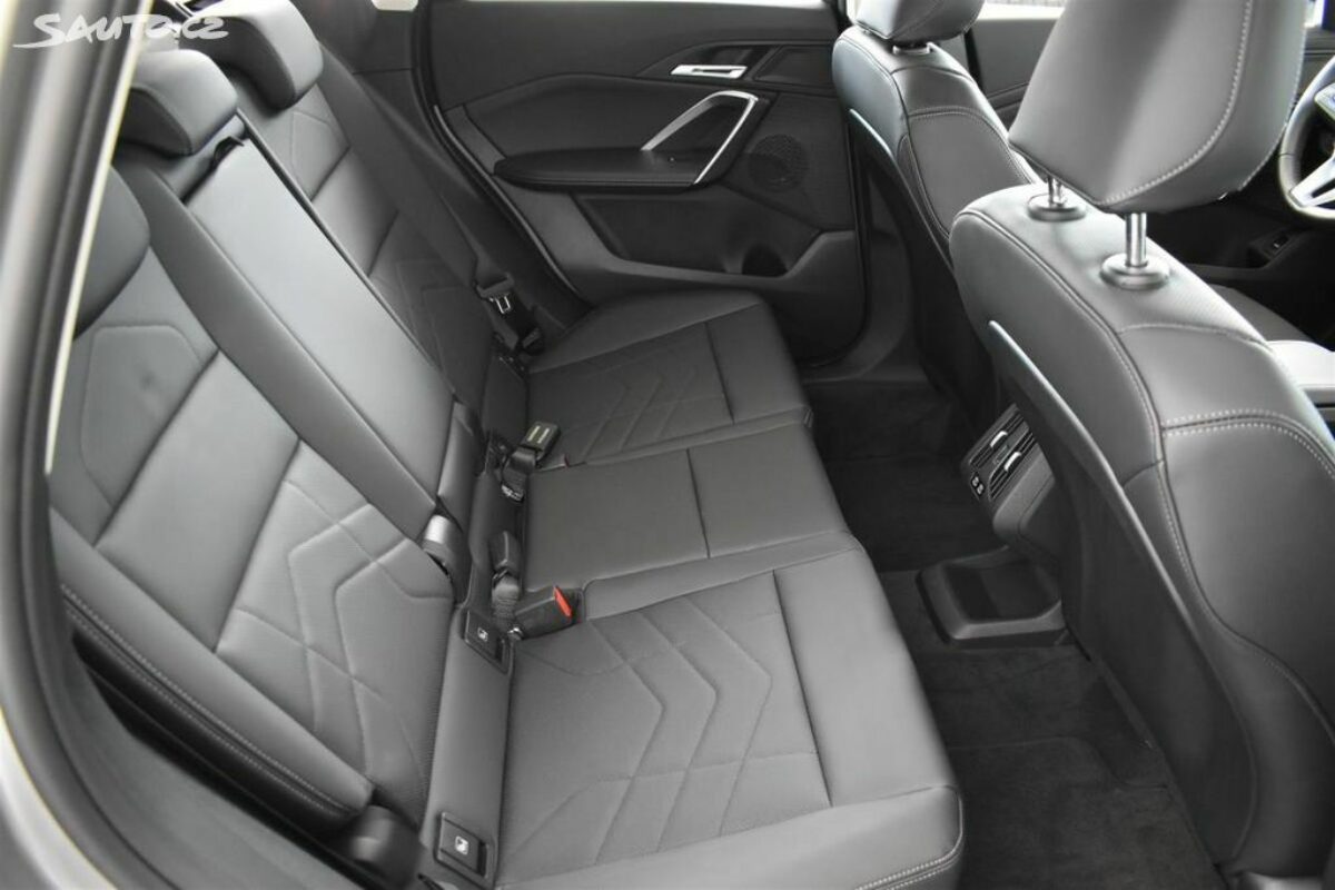 Fotografie vozu - klik pro zvětšení