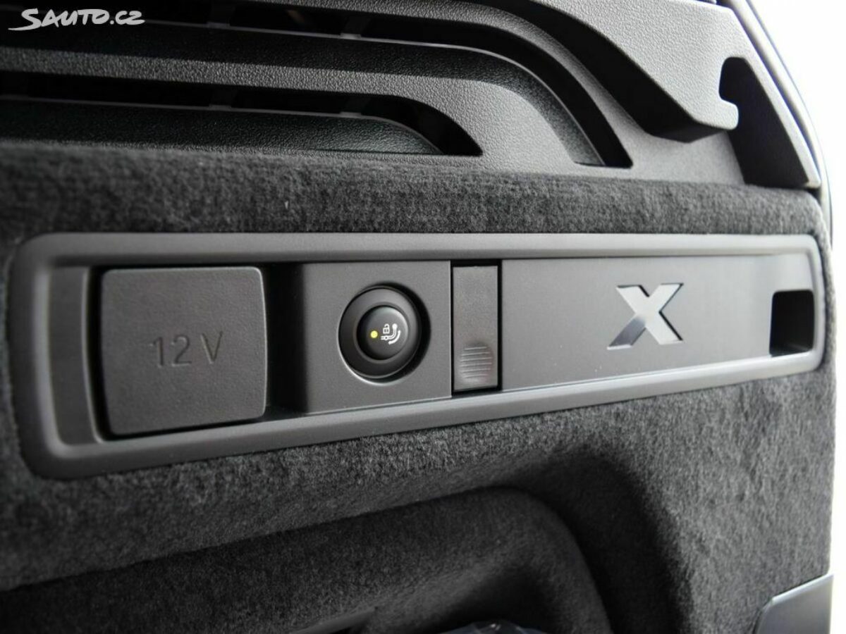 Fotografie vozu - klik pro zvětšení