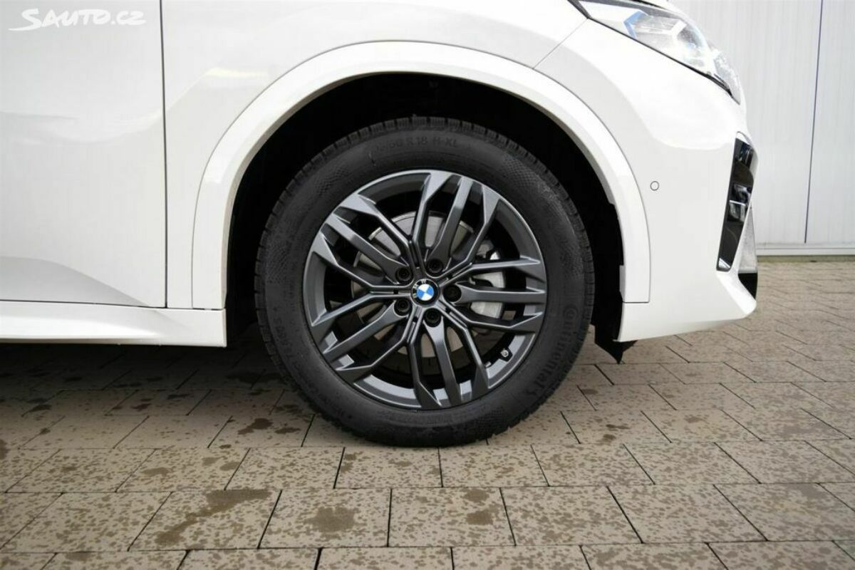 Fotografie vozu - klik pro zvětšení