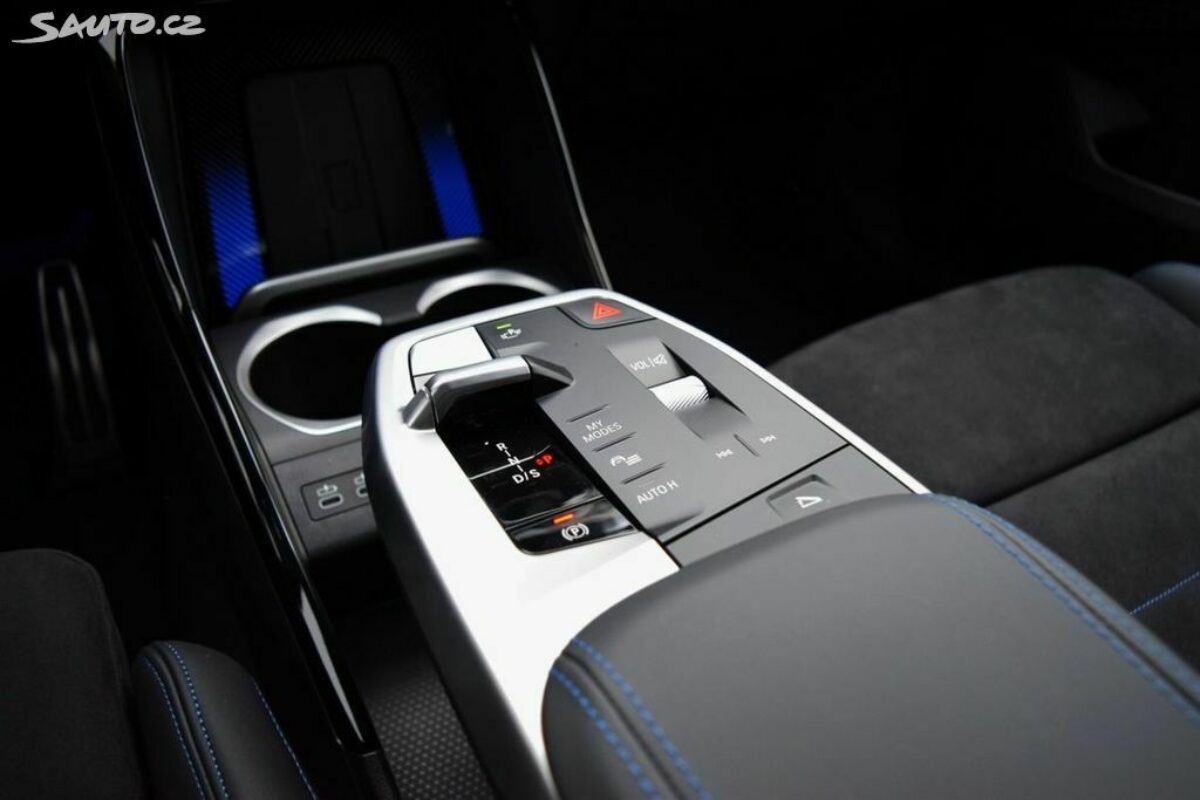 Fotografie vozu - klik pro zvětšení