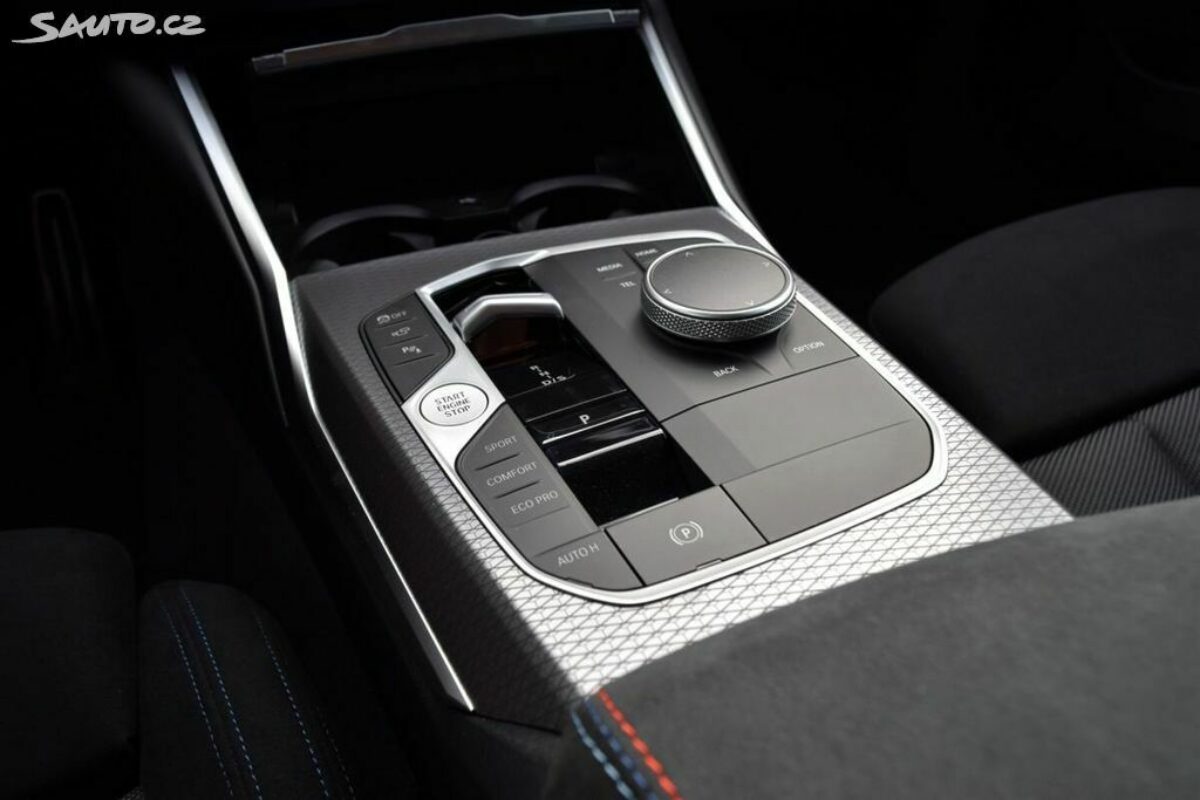 Fotografie vozu - klik pro zvětšení