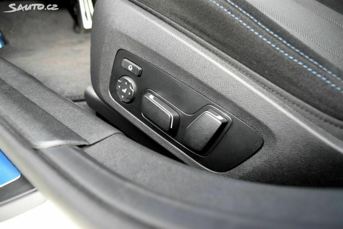 Fotografie vozu - klik pro zvětšení