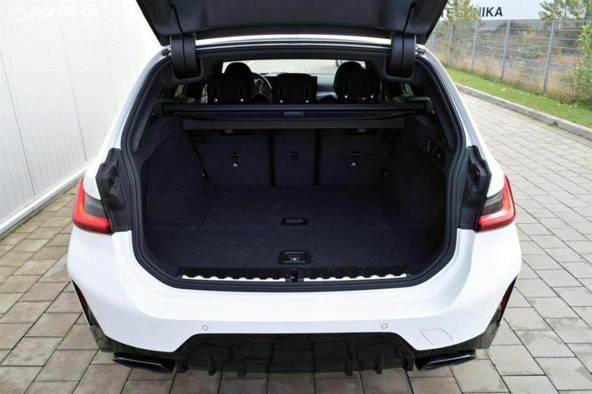 Fotografie vozu - klik pro zvětšení