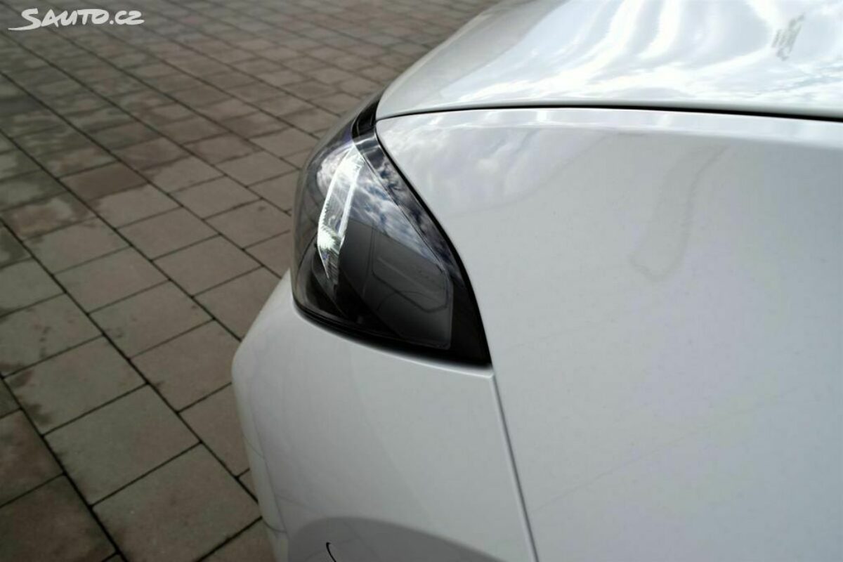 Fotografie vozu - klik pro zvětšení