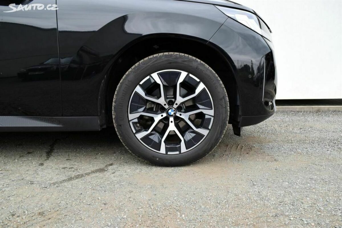 Fotografie vozu - klik pro zvětšení