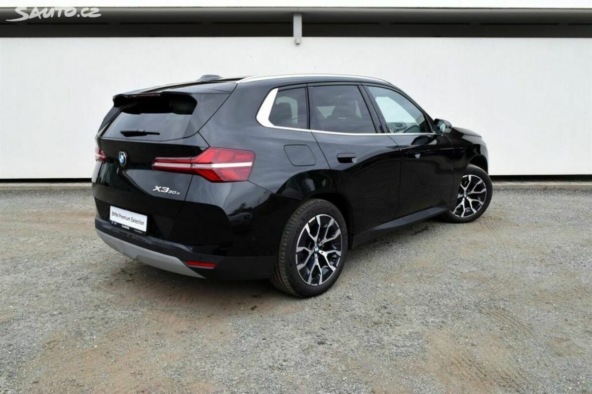 Fotografie vozu - klik pro zvětšení