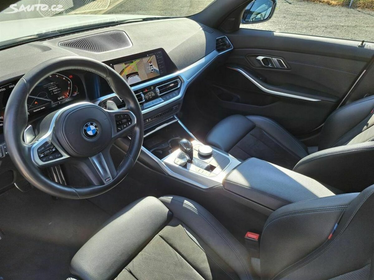 Fotografie vozu - klik pro zvětšení