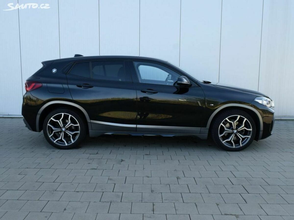 Fotografie vozu - klik pro zvětšení