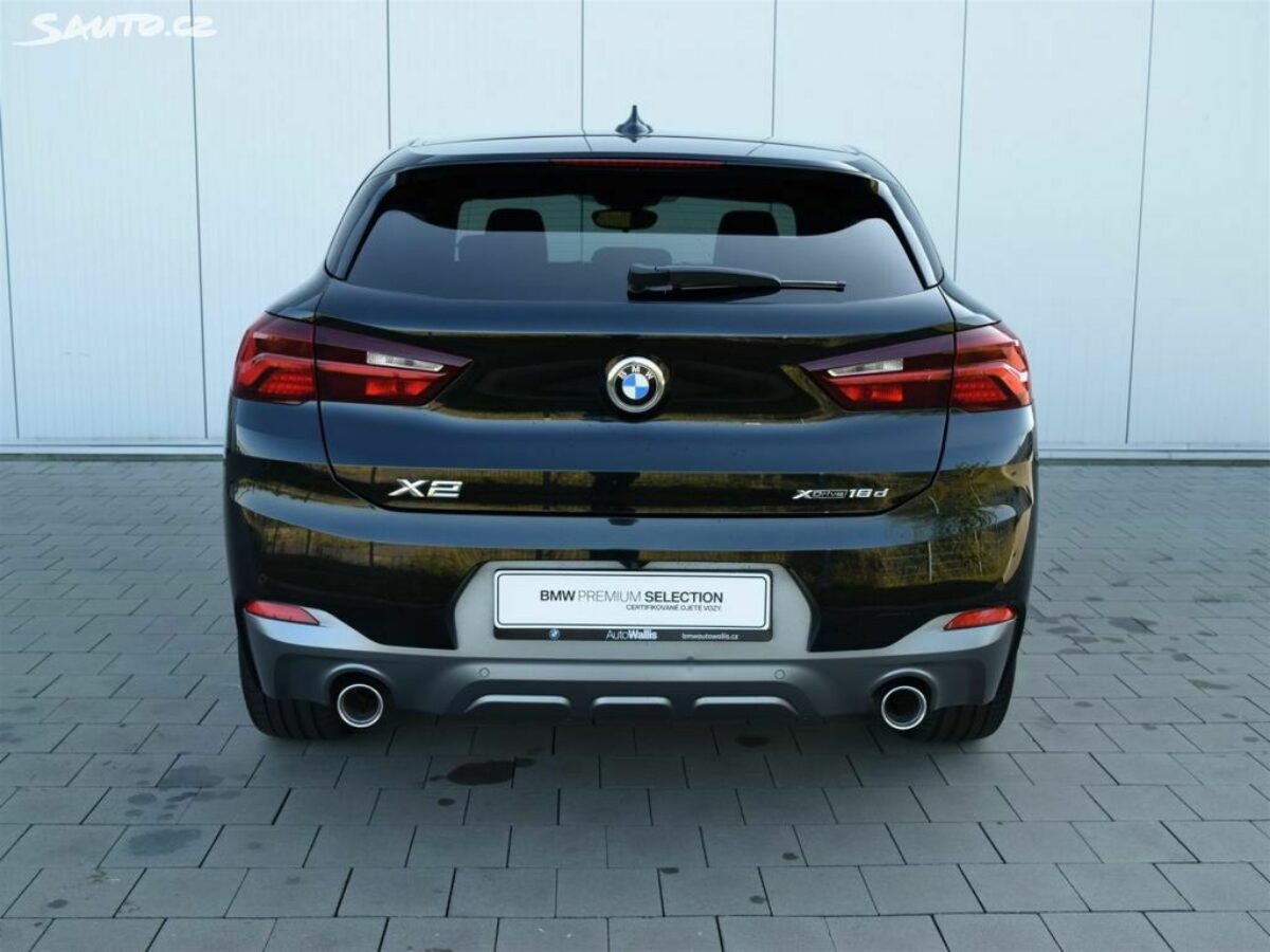 Fotografie vozu - klik pro zvětšení