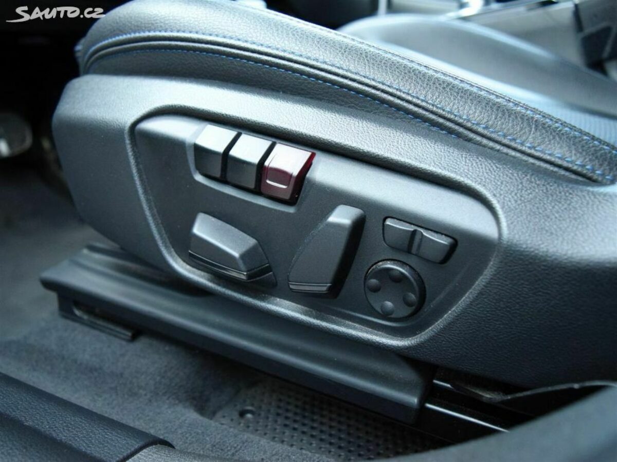 Fotografie vozu - klik pro zvětšení