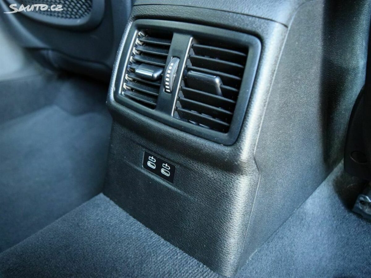 Fotografie vozu - klik pro zvětšení