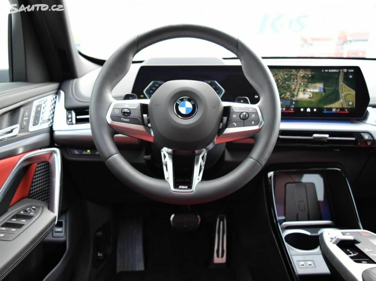 Fotografie vozu - klik pro zvětšení