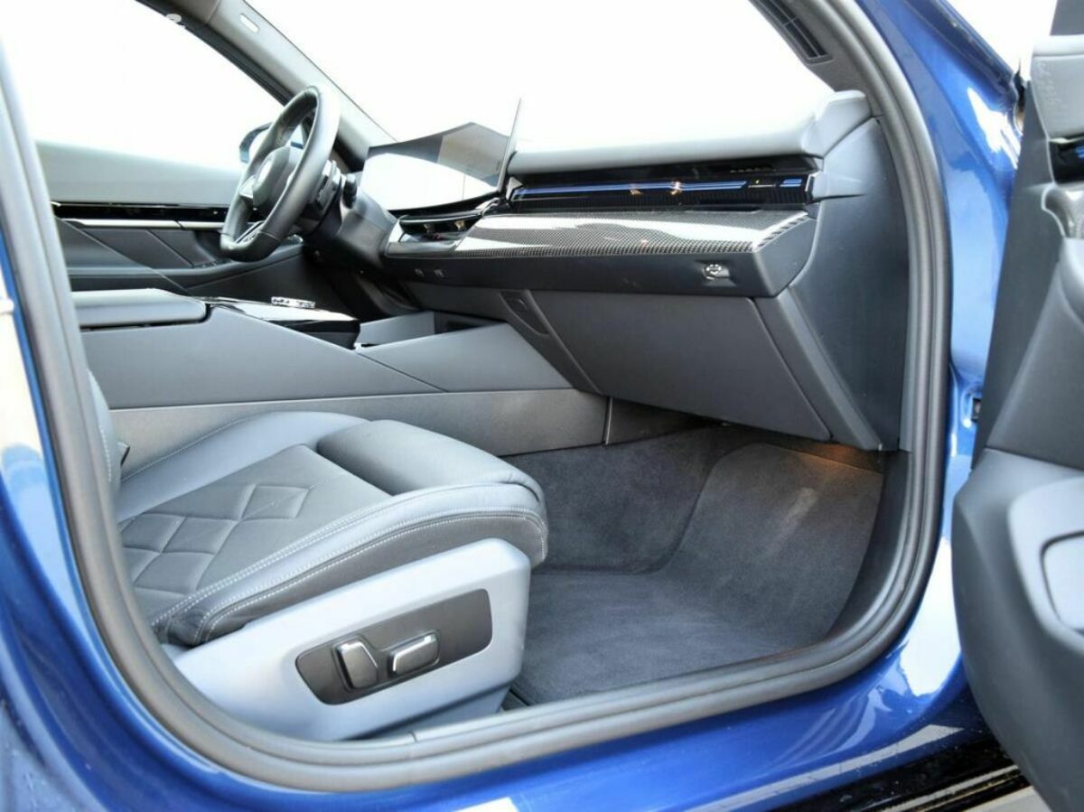 Fotografie vozu - klik pro zvětšení