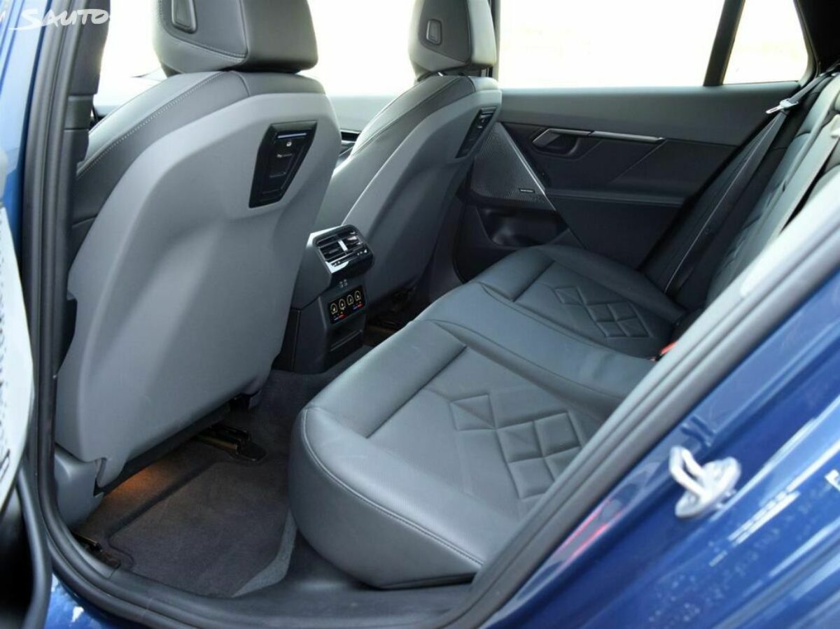 Fotografie vozu - klik pro zvětšení