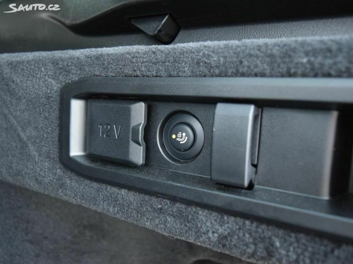 Fotografie vozu - klik pro zvětšení