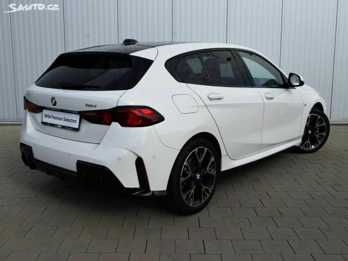 Fotografie vozu - klik pro zvětšení