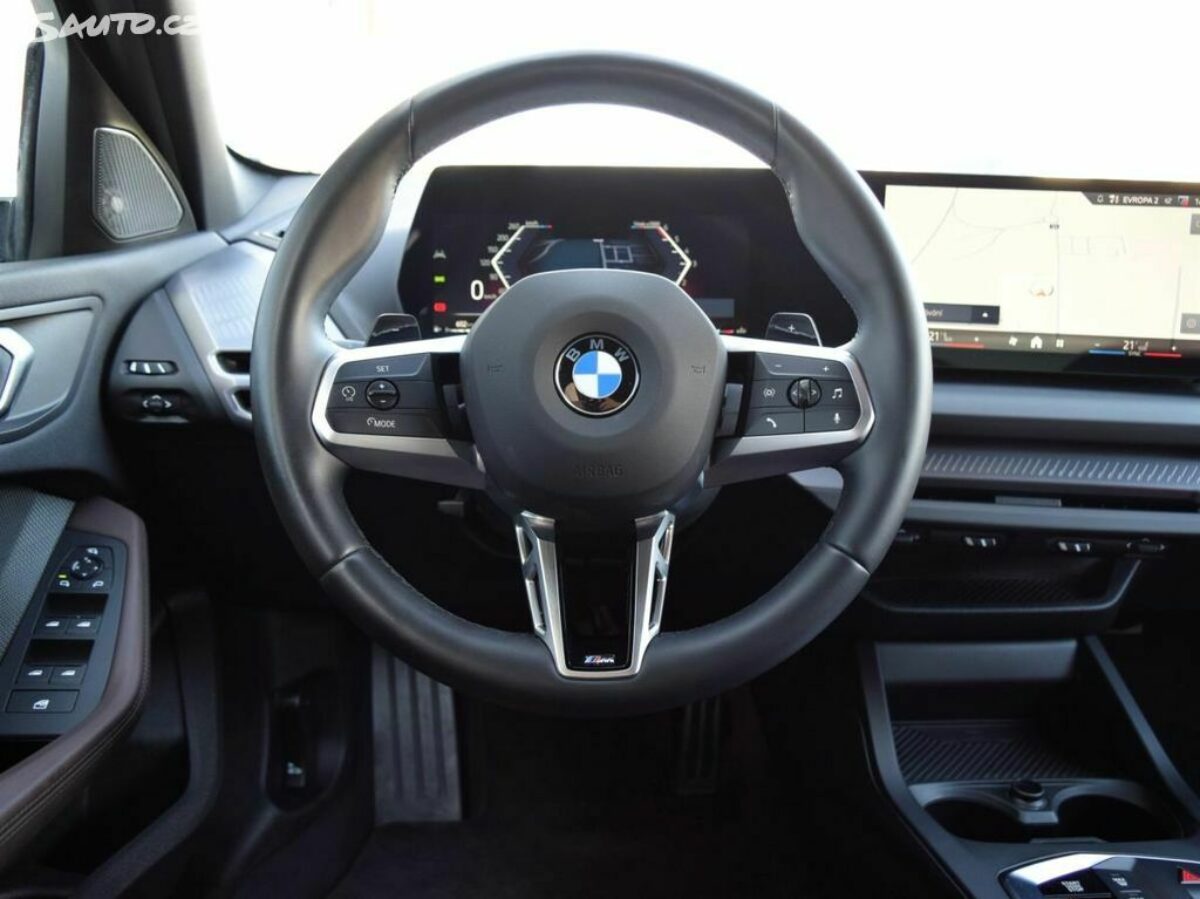 Fotografie vozu - klik pro zvětšení