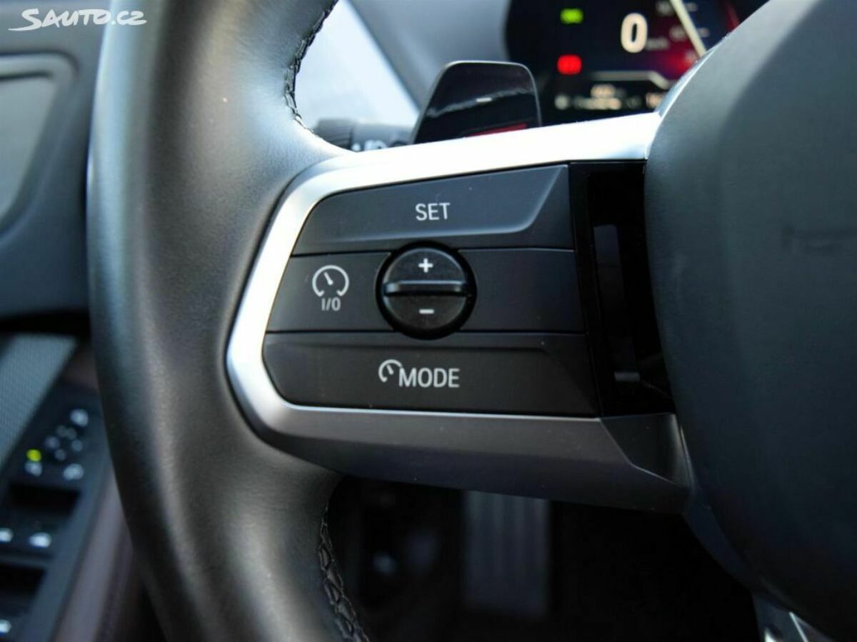 Fotografie vozu - klik pro zvětšení