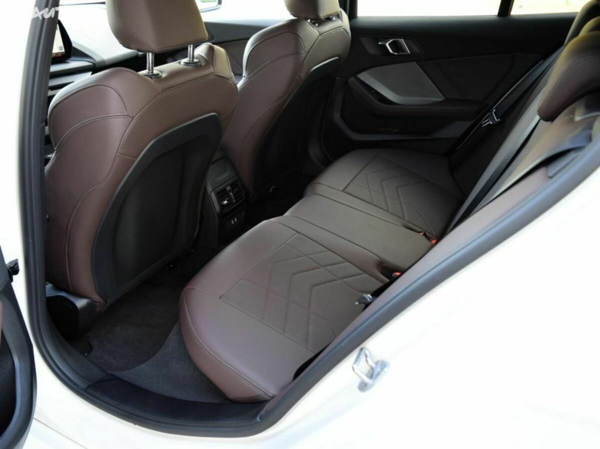 Fotografie vozu - klik pro zvětšení