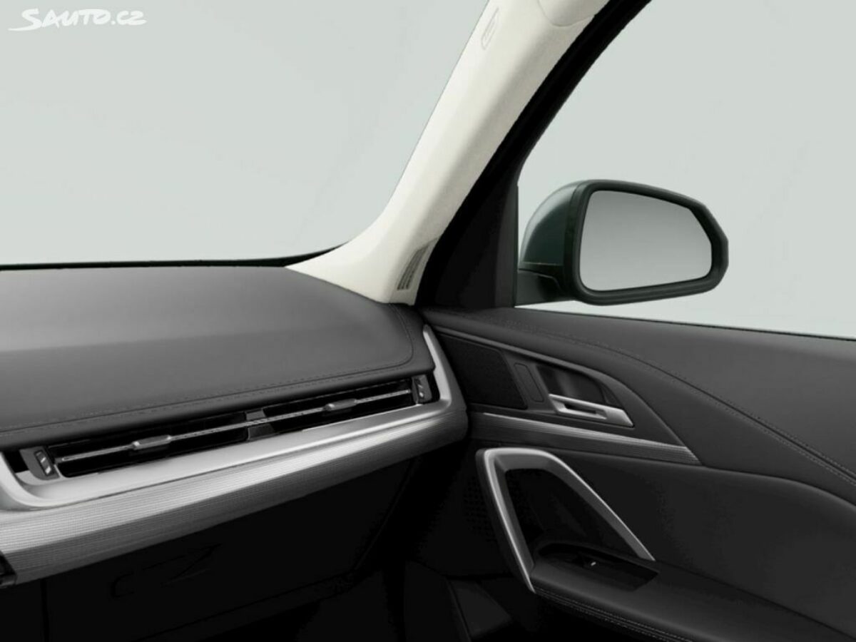 Fotografie vozu - klik pro zvětšení