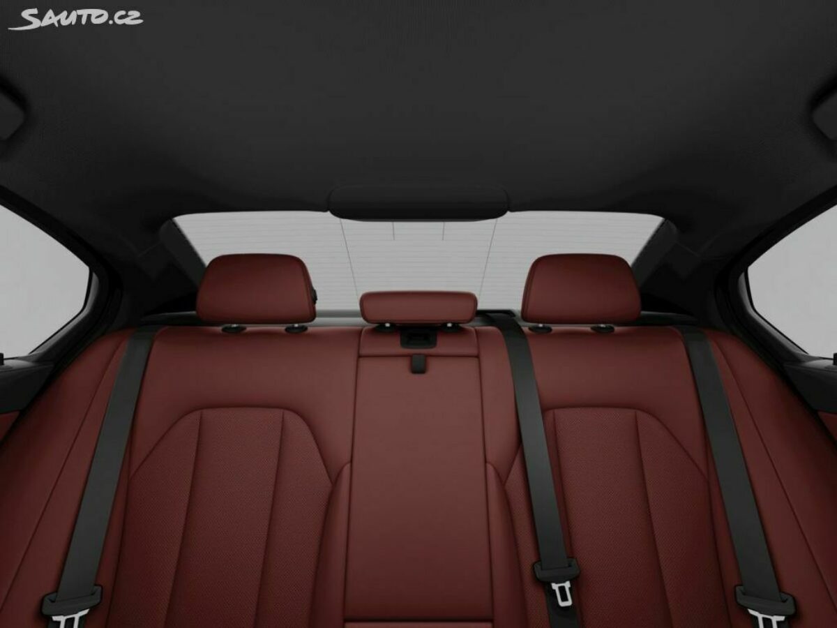 Fotografie vozu - klik pro zvětšení