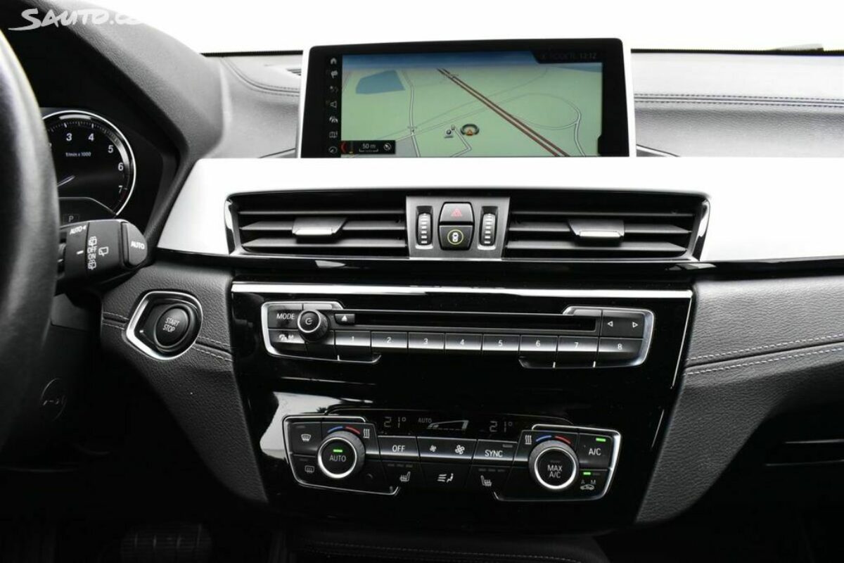 Fotografie vozu - klik pro zvětšení