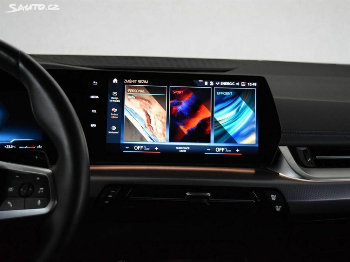 Fotografie vozu - klik pro zvětšení