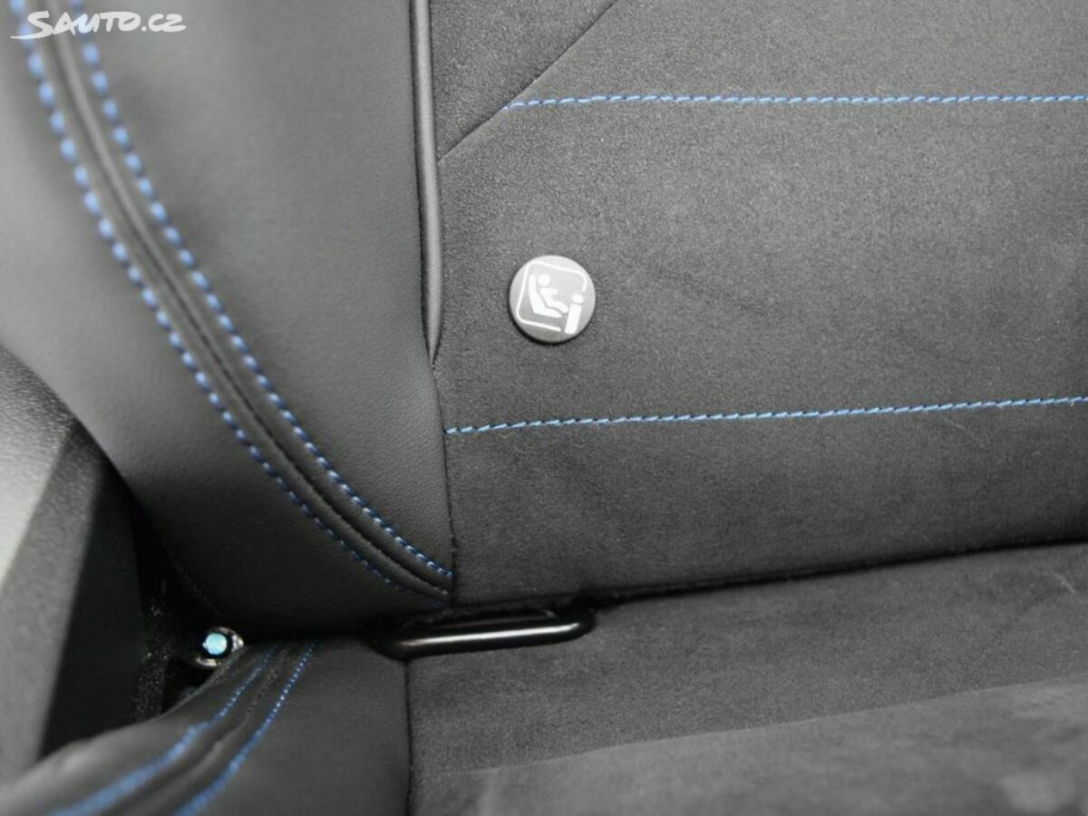 Fotografie vozu - klik pro zvětšení