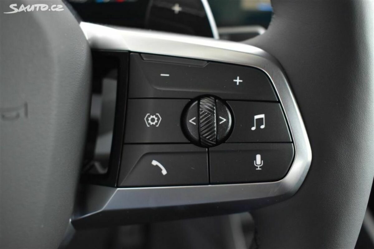 Fotografie vozu - klik pro zvětšení