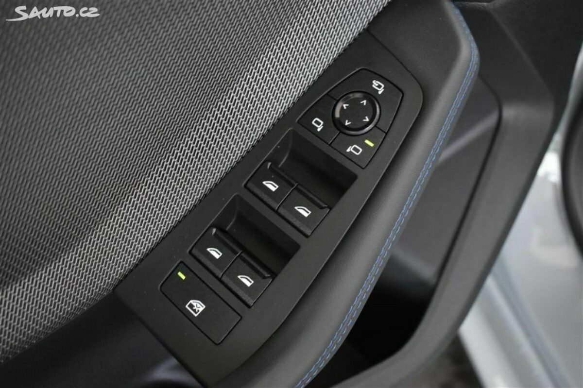 Fotografie vozu - klik pro zvětšení