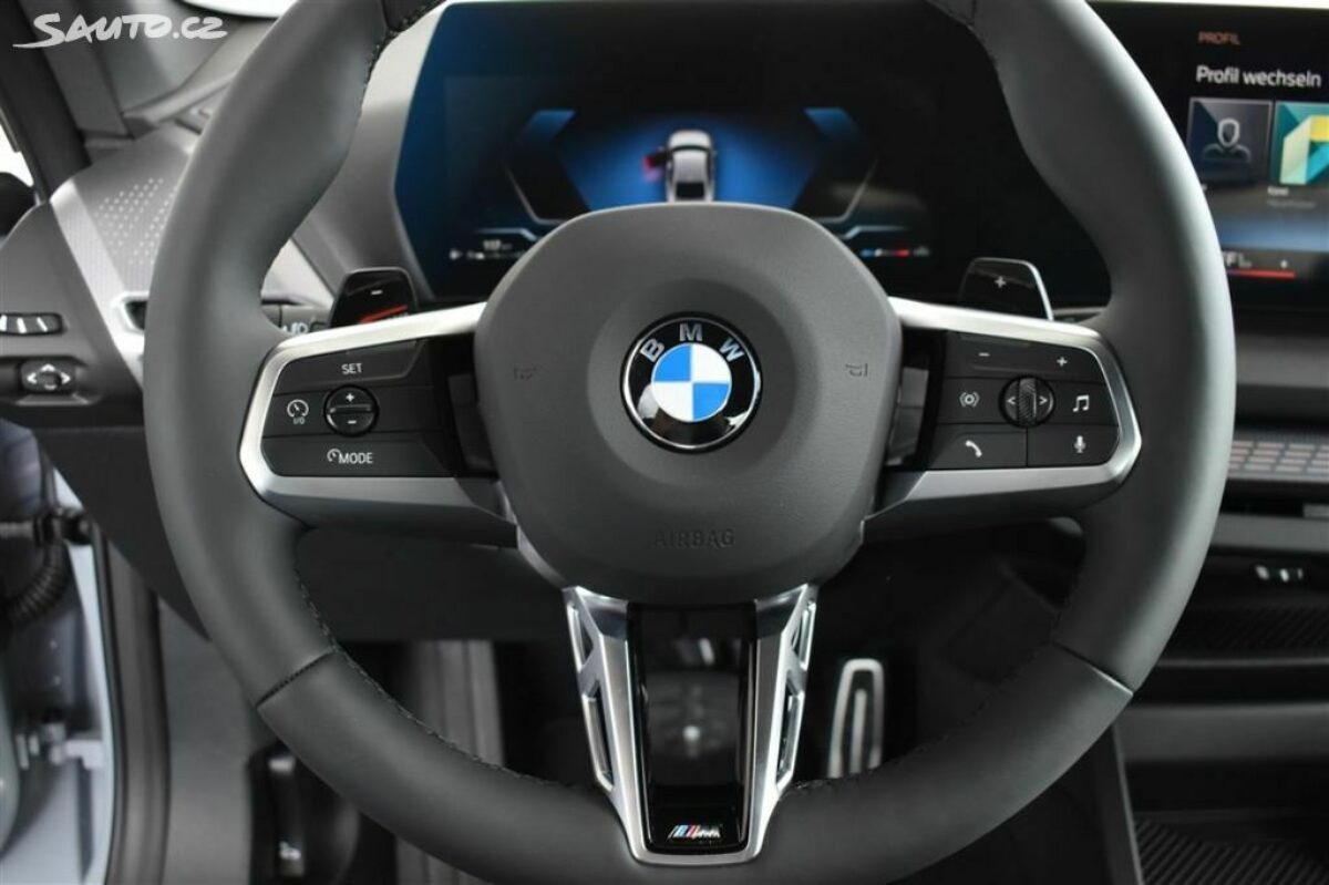 Fotografie vozu - klik pro zvětšení