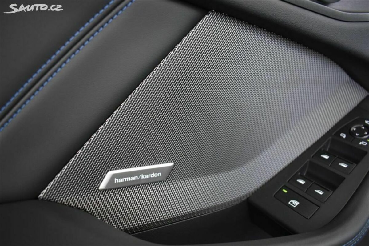 Fotografie vozu - klik pro zvětšení