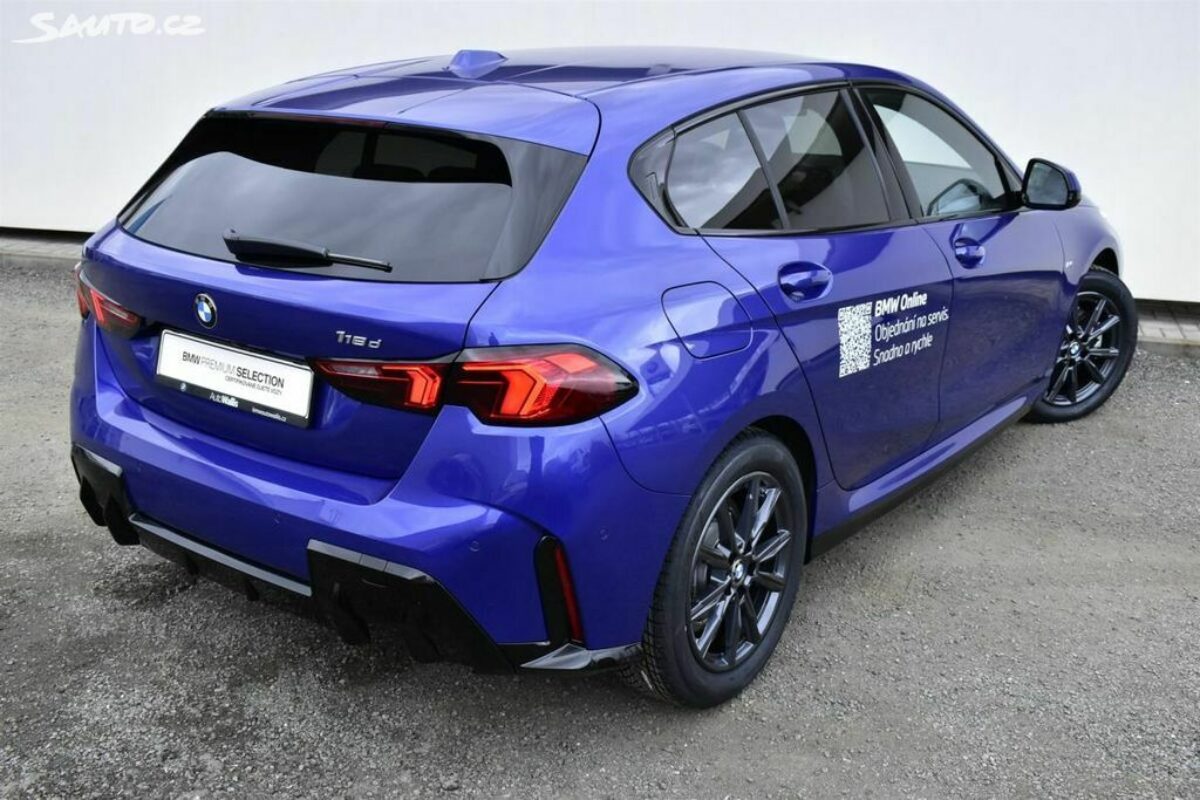 Fotografie vozu - klik pro zvětšení