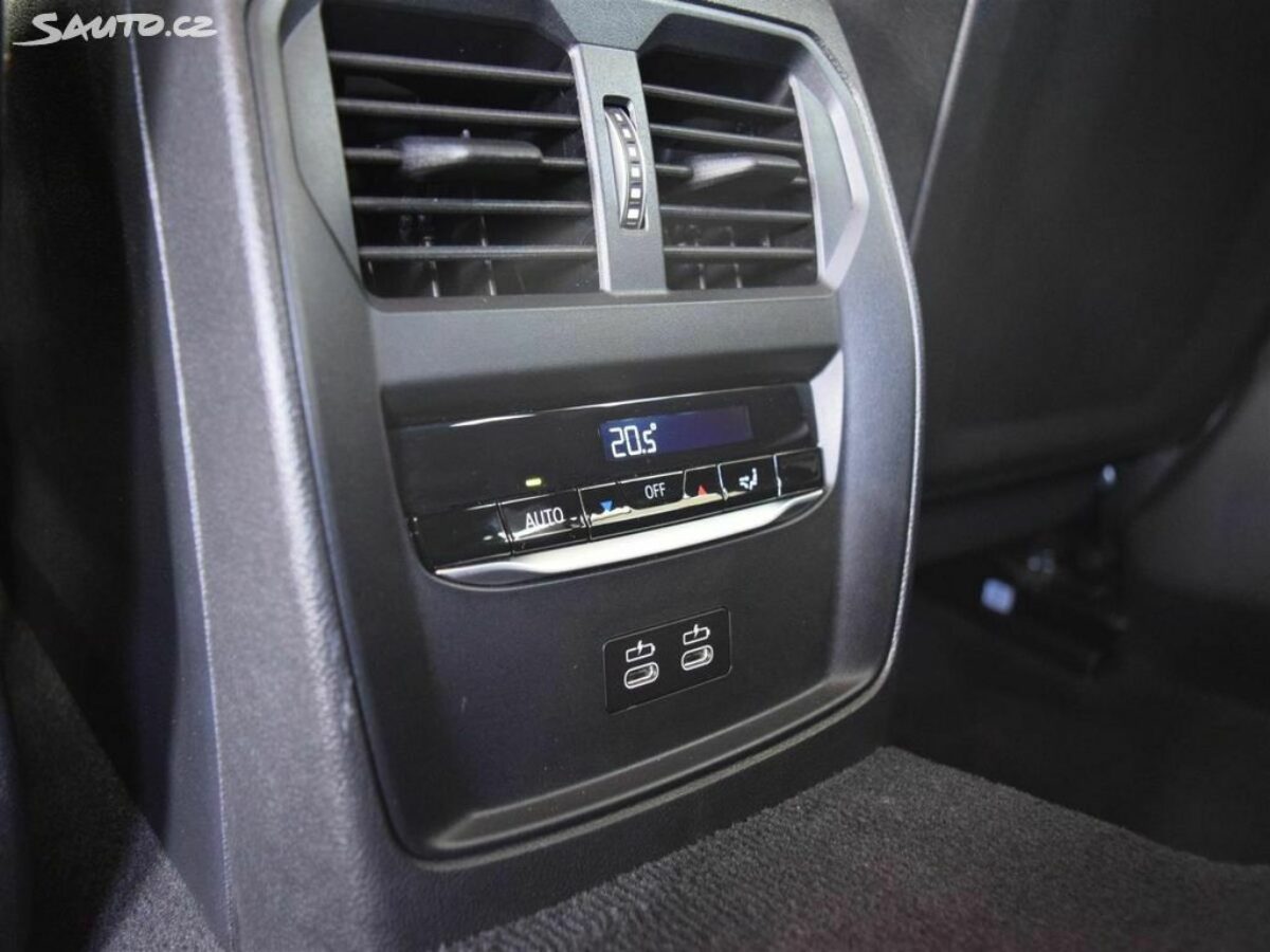 Fotografie vozu - klik pro zvětšení