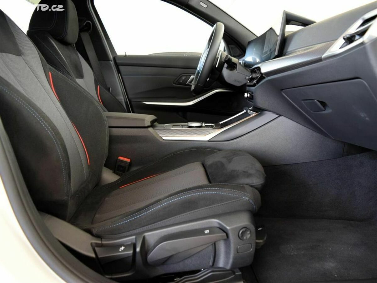 Fotografie vozu - klik pro zvětšení