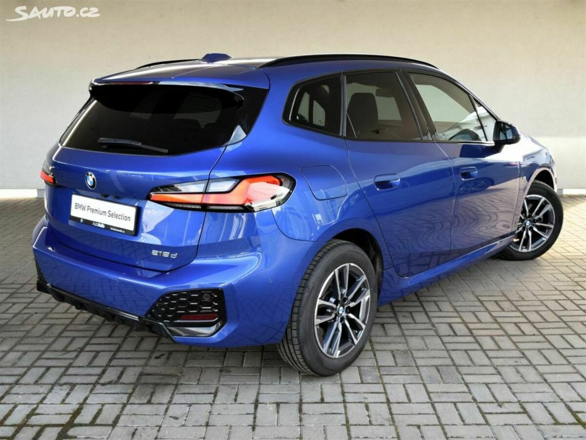 Fotografie vozu - klik pro zvětšení