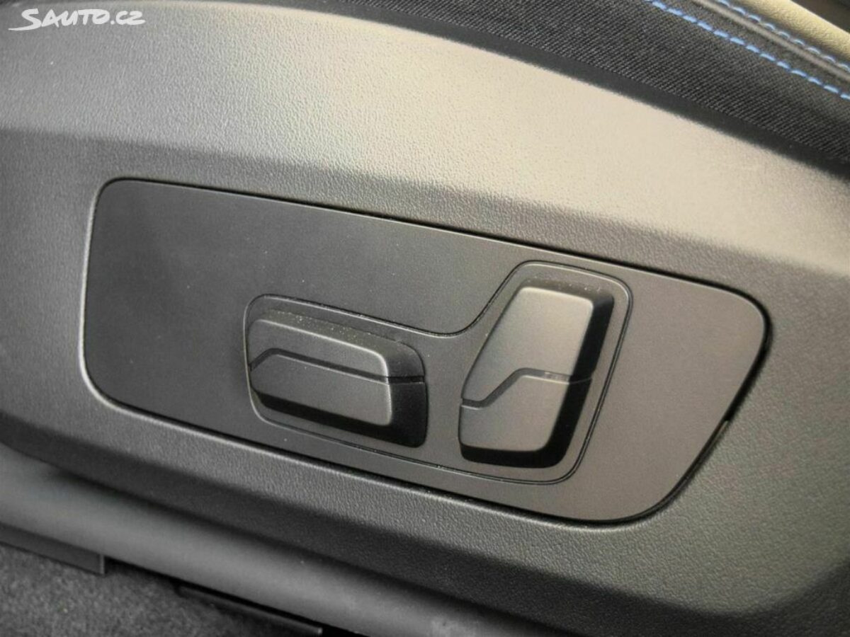 Fotografie vozu - klik pro zvětšení