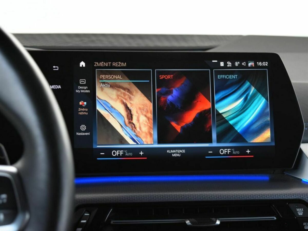 Fotografie vozu - klik pro zvětšení