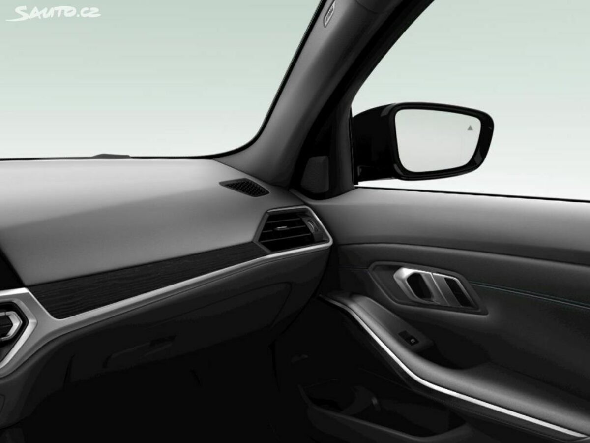 Fotografie vozu - klik pro zvětšení