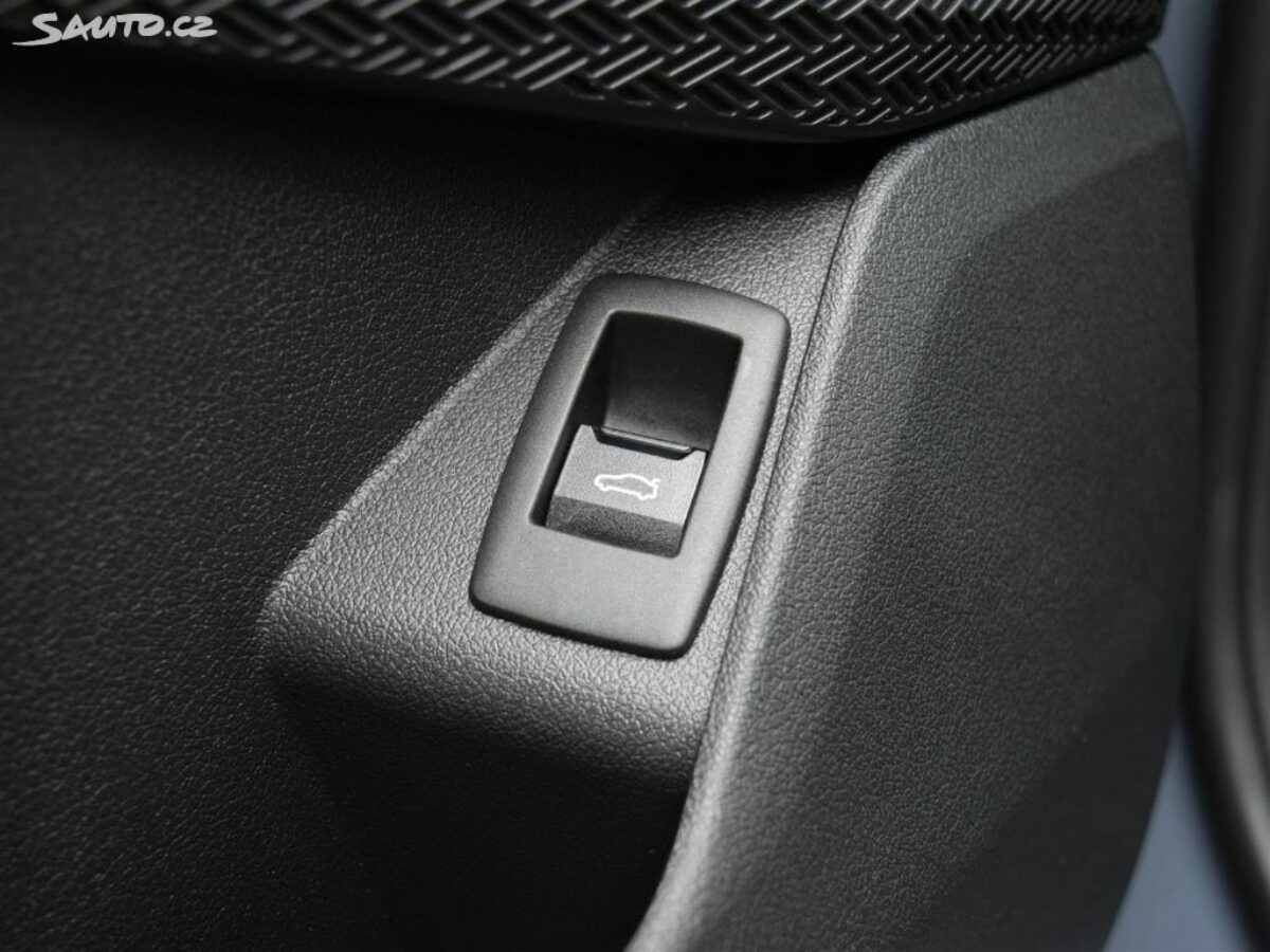 Fotografie vozu - klik pro zvětšení